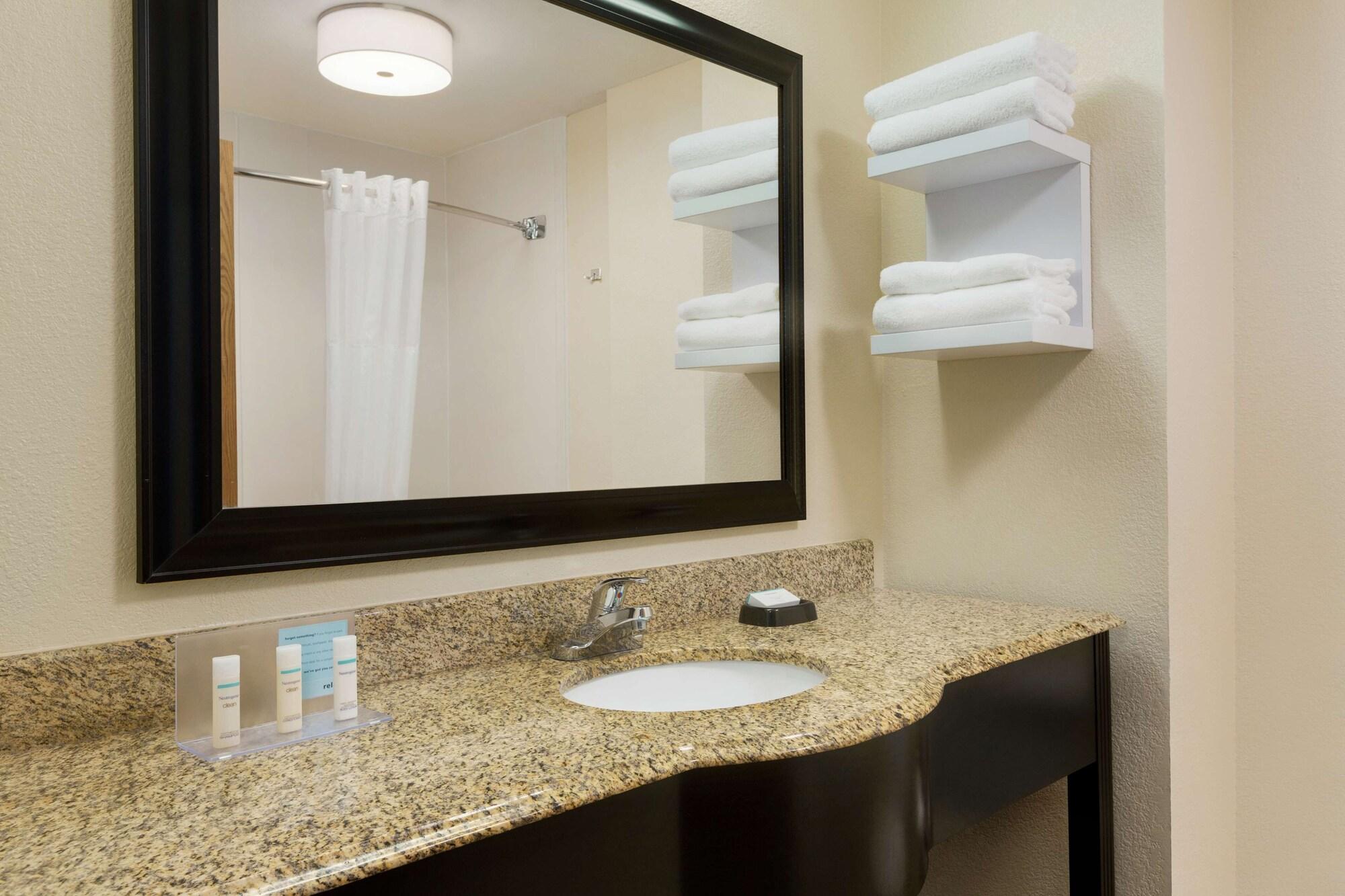 וובסטר Hampton Inn And Suites Houston Clear Lake Nasa מראה חיצוני תמונה